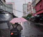 Imagen referencial de una calle del centro de San Pedro Sula. Archivo La Prensa.