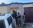 <b>Miembros de la Policía Militar y de la Dirección de Lucha Contra el Narcotráfico durante los allanamientos. Imagen del Ministerio Público. </b>