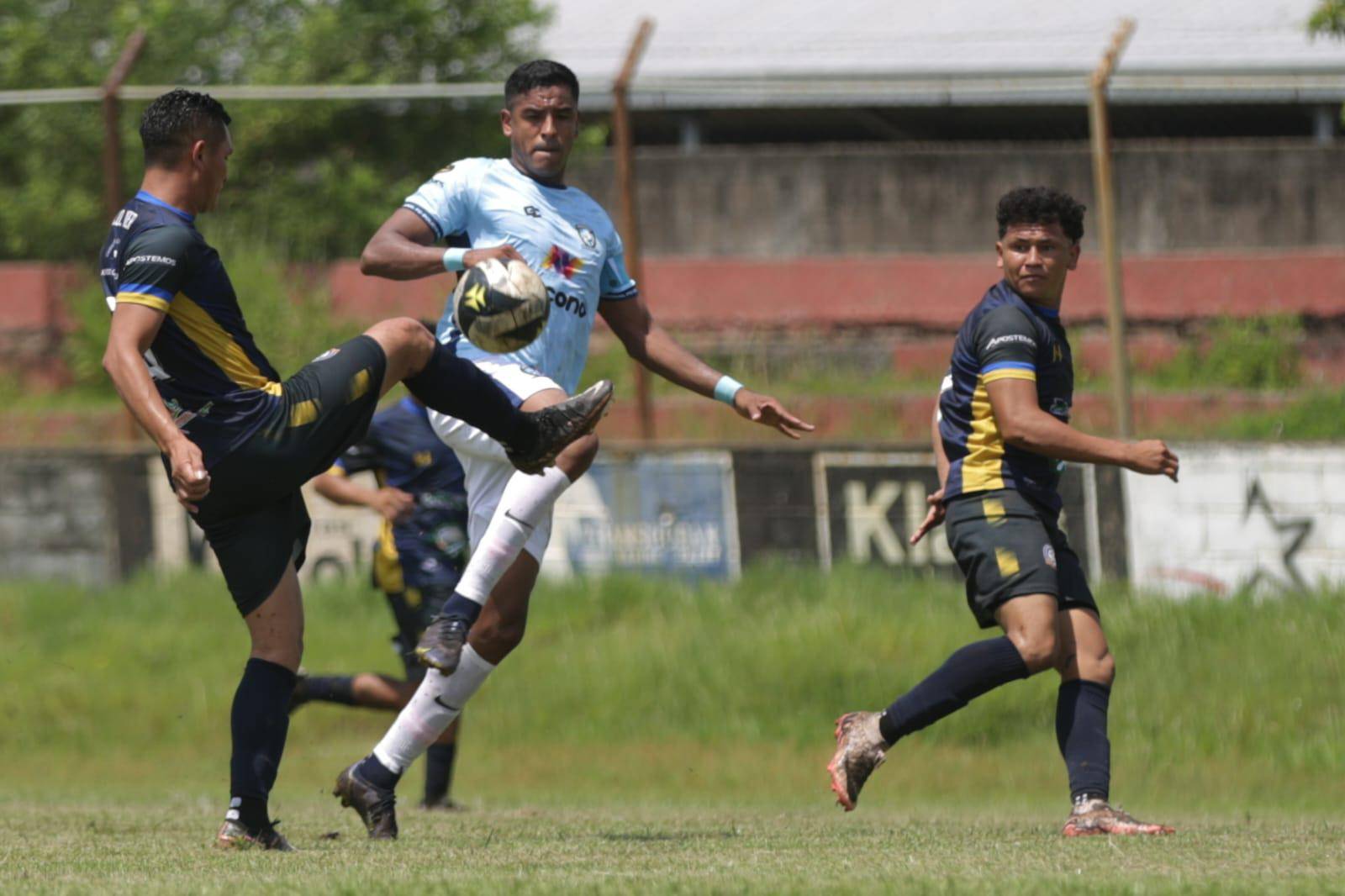 $!LA PRENSA Premium viajó a la zona sur para observar el partido debut de la Policía Nacional en Liga de Ascenso ante el Pirata FC.