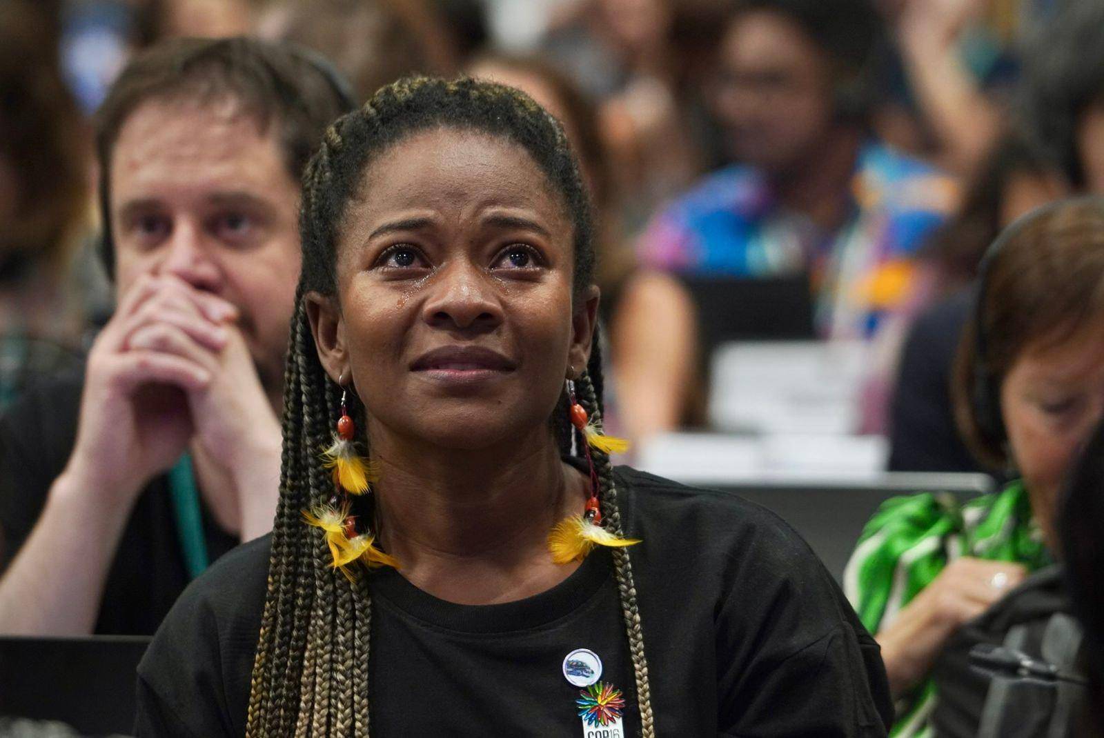$!Marlin Mancilla, activista afrodescendiente de Colombia, derramó lágrimas de alegría cuando se aprobó el reconocimiento de los pueblos afrodescendientes en la COP16.