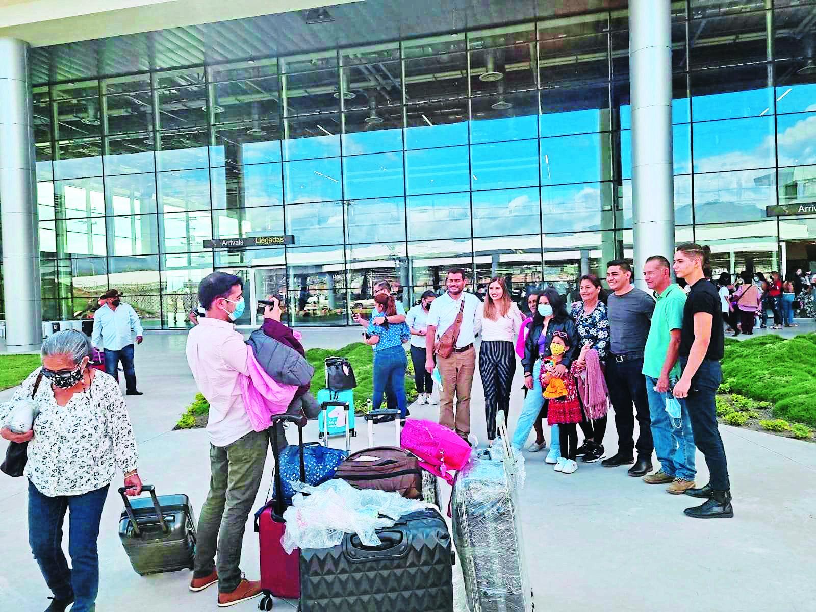 El primer vuelo de Copa Airlines llegó a Palmerola con 157 pasajeros, el segundo salió a Panamá con la misma cantidad.