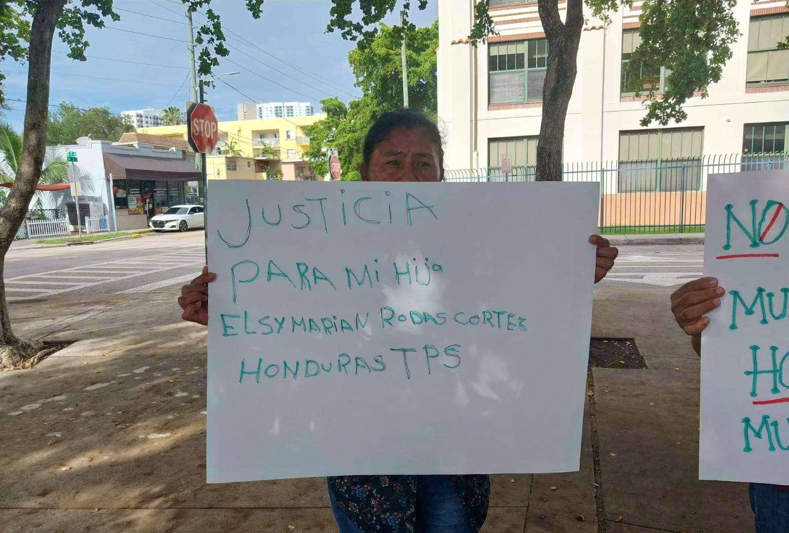 $!Hondureños en Florida: “Nos vamos a quedar a la mano de Dios”