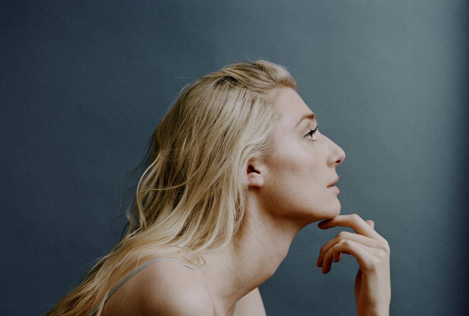 $!Elizabeth Debicki realizó un “mar interminable de investigación” para perfeccionar su actuación como Diana.