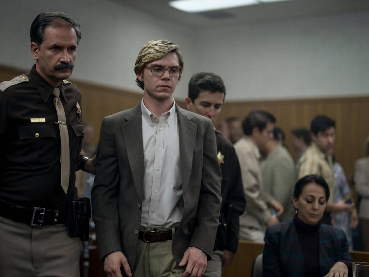 La serie “Dahmer” alcanza las 1.000 millones de horas visualizadas en Netflix