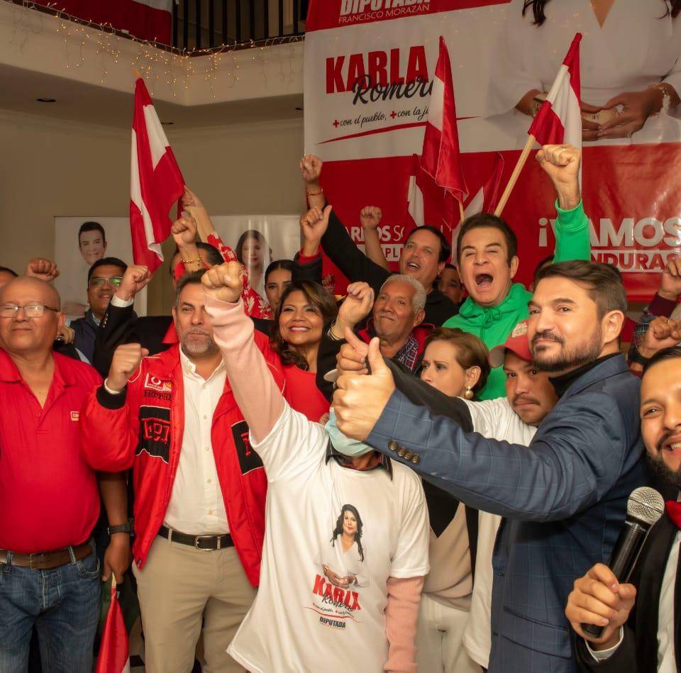 Los liberales que le dieron vida al movimiento Vamos, Honduras que lideró Salvador Nasralla, el ganador de los liberales.