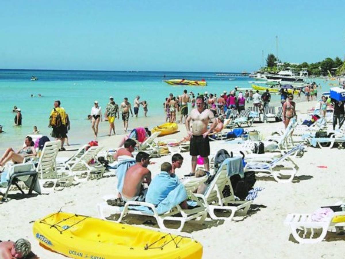 Roatán y Cancún se disputan el interés de los sampedranos