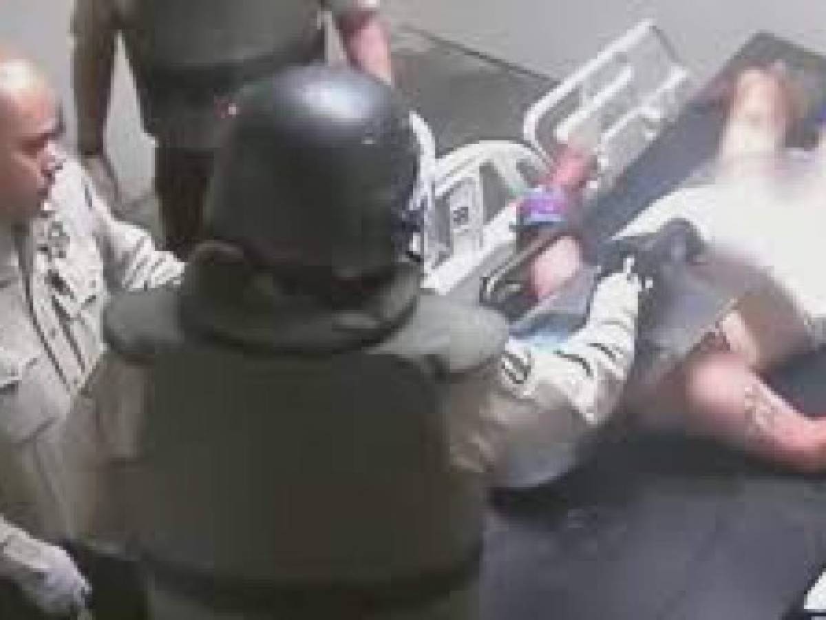 Video: Latino suplica antes de morir tras golpiza de la Policía de EEUU