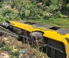 Un microbús se accidentó al mediodía de este viernes en Choloma, Cortés, zona norte de Honduras.