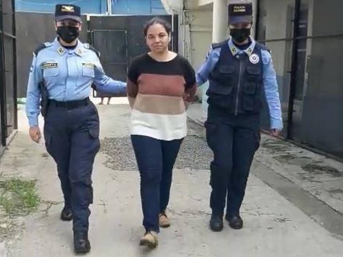 Arrestan a mujer que pretendía ingresar dulces a base de droga en el aeropuerto Ramón Villeda Morales
