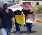 Médicos durante una protesta en Tegucigalpa, capital de Honduras. Fotografía de archivo.