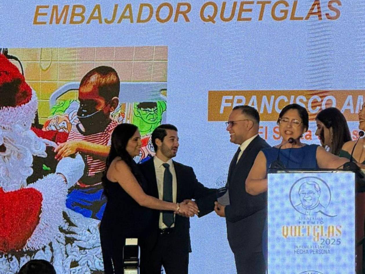 Francisco Amador, homenajeado como embajador Quetglas 2025 por su valiosa labor social.