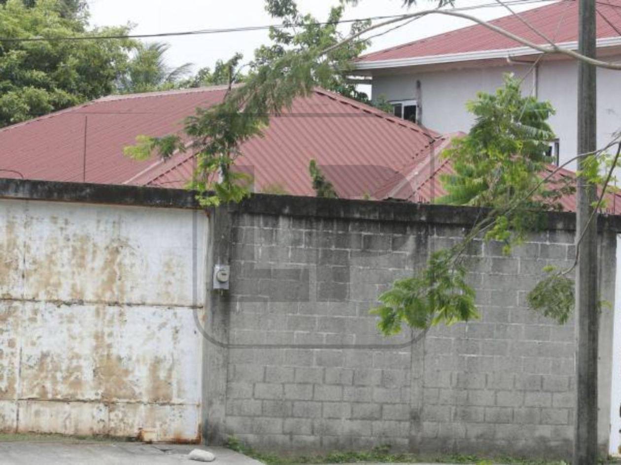 Los afectados llegaron a la vivienda y la encontraron cerrada, para su sorpresa; desconocen el paradero del propietario.