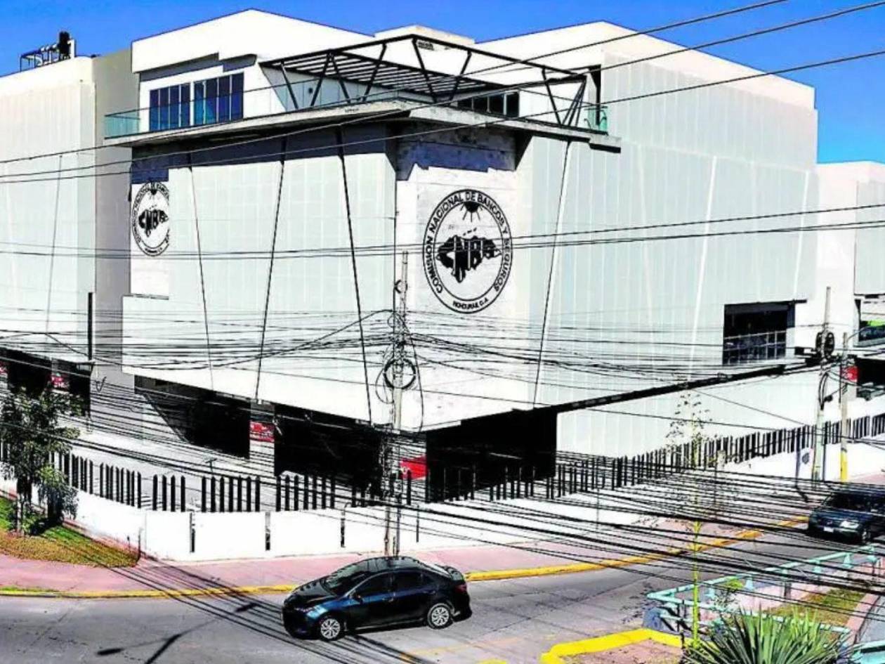 Edificio de la Comisión Nacional de Banca y Seguros en Tegucigalpa, ente regulados de las instituciones financieras del país.