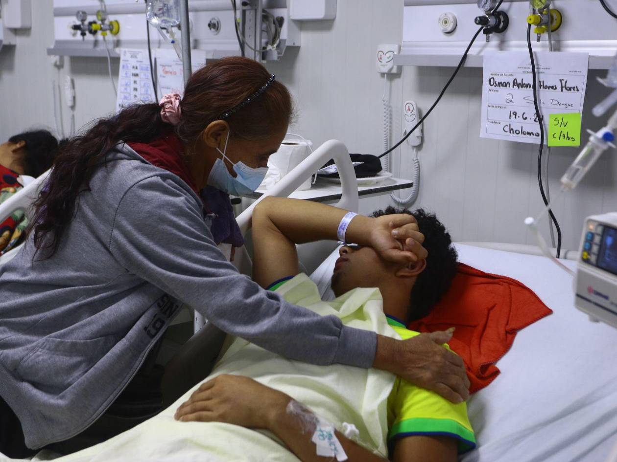 La falta de subespecialistas ha llevado a una atención insuficiente para los miles de pacientes que dependen de sus servicios.