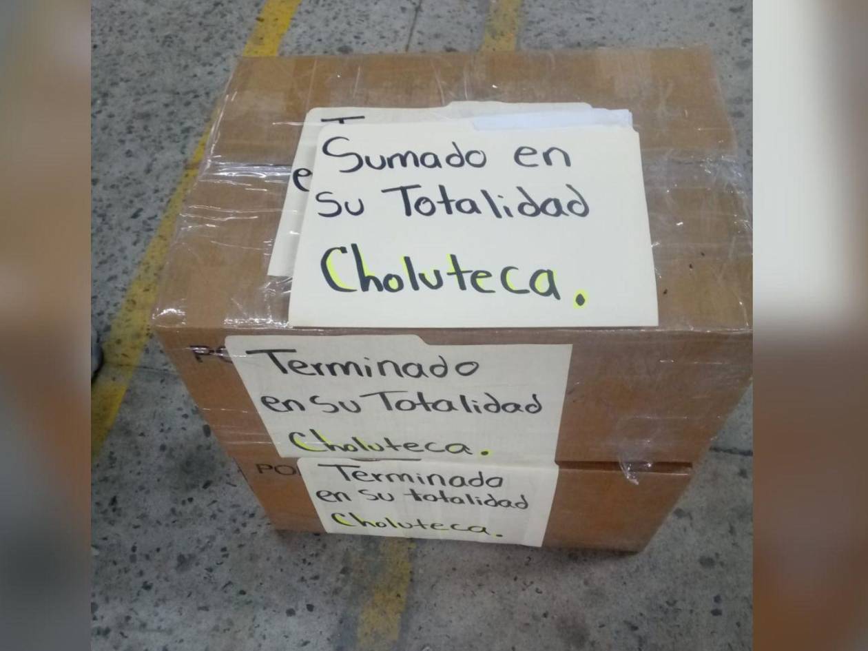 La totalidad de contratos y recibos de los más de 1,300 socios de Choluteca ya fueron recolectados por la comitiva.