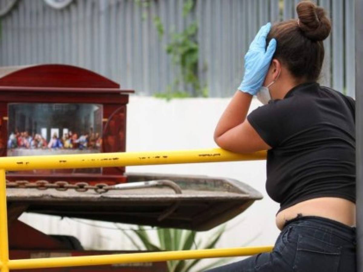 Lloran, velan y entierran a la persona equivocada en Copán