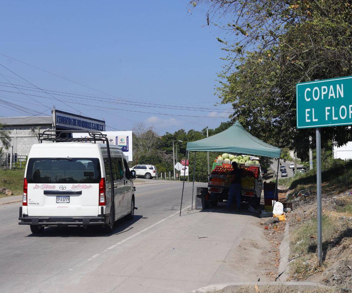 Este es el desvío que conduce hacia la residencial donde se encuentran las instalaciones de Invertech.