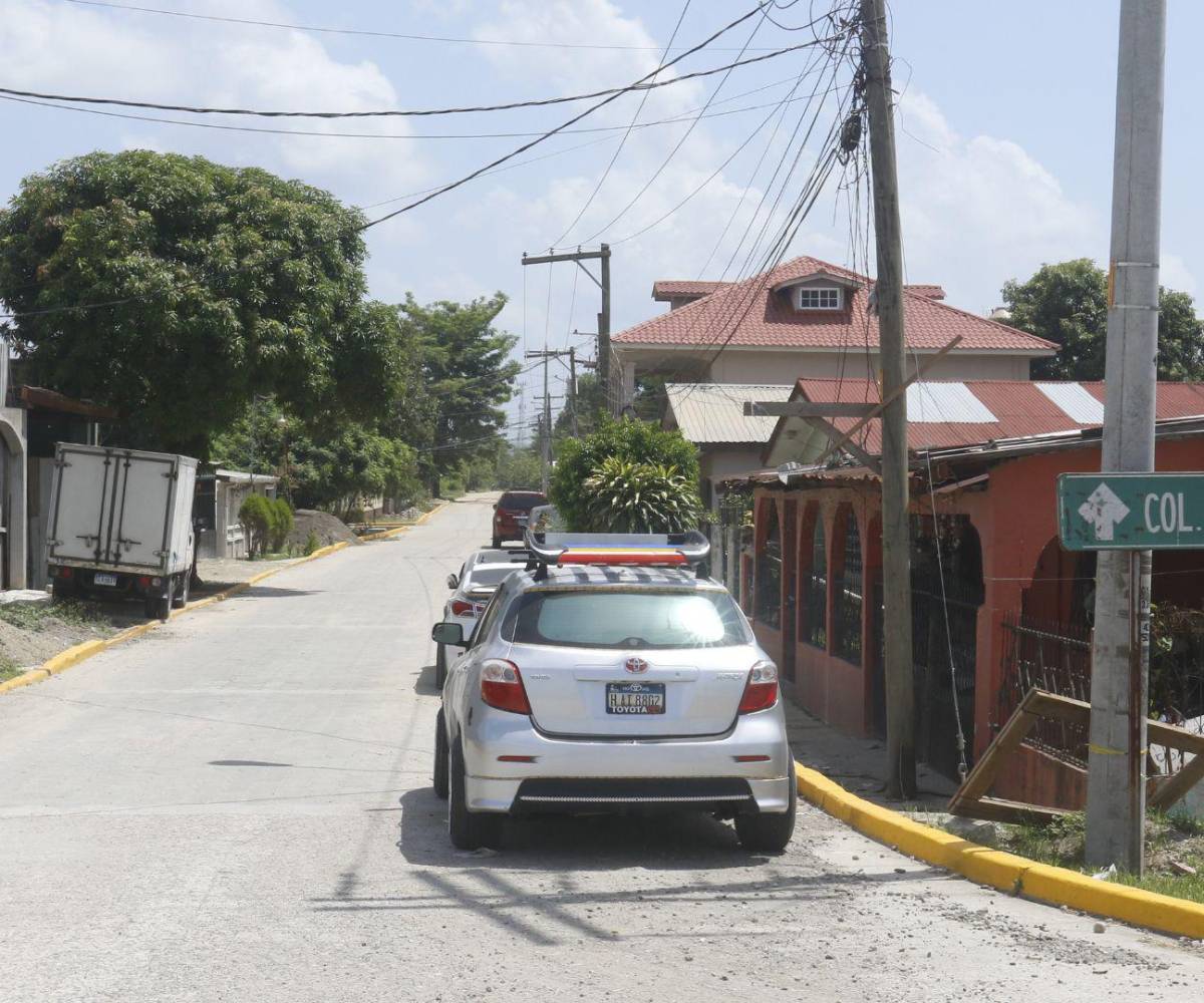 En la entrada de la colonia 15 de Septiembre hay un tramo de adoquinado recientemente construido, gestionado por otras autoridades.