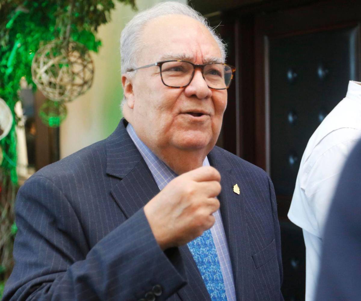 Iván Romero fue el artífice de la iniciativa que permitió a Honduras ser sede de esta asamblea, la cual fue aprobada por unanimidad por los miembros de la OIC.