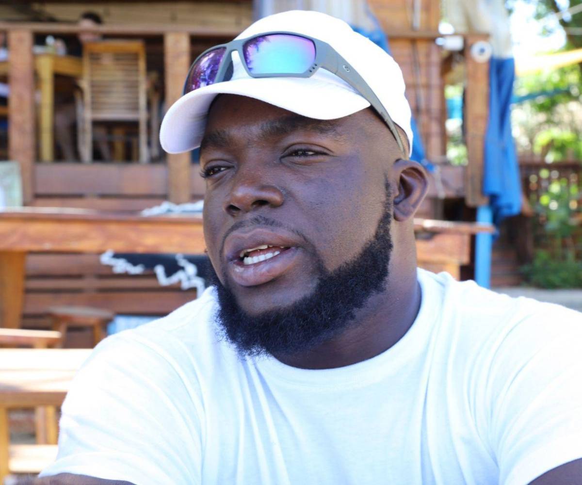 $!Ingleses se fueron sin extraer equipo de grabación y fuselaje del avión del mar