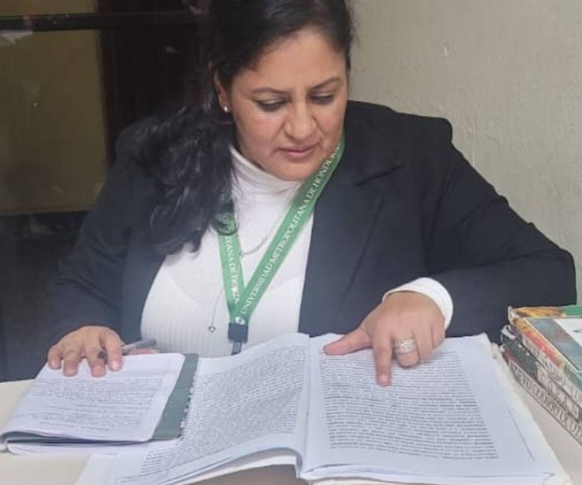 Elizabeth aspira a ejercer plenamente como abogada y que la Secretaría de Educación pueda reubicarla en un área para aplicar sus competencias.