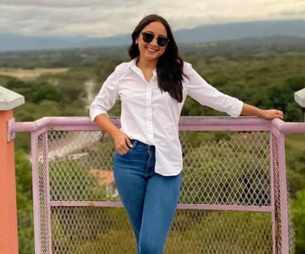 Fernanda Leticia Jiménez Padilla (de 24 años) le reclamaba a Mario Antonio Álvarez, ya que le había transferido 135,000 lempiras y él no le daba ninguna respuesta sobre el automóvil que estaba pagando.