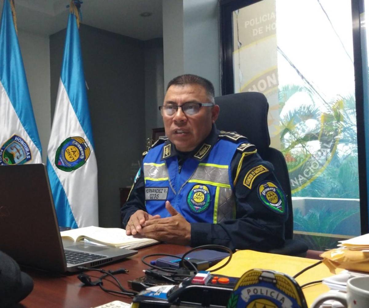 El comisionado Hernández informó que está en curso la digitalización de las licencias de conducir.