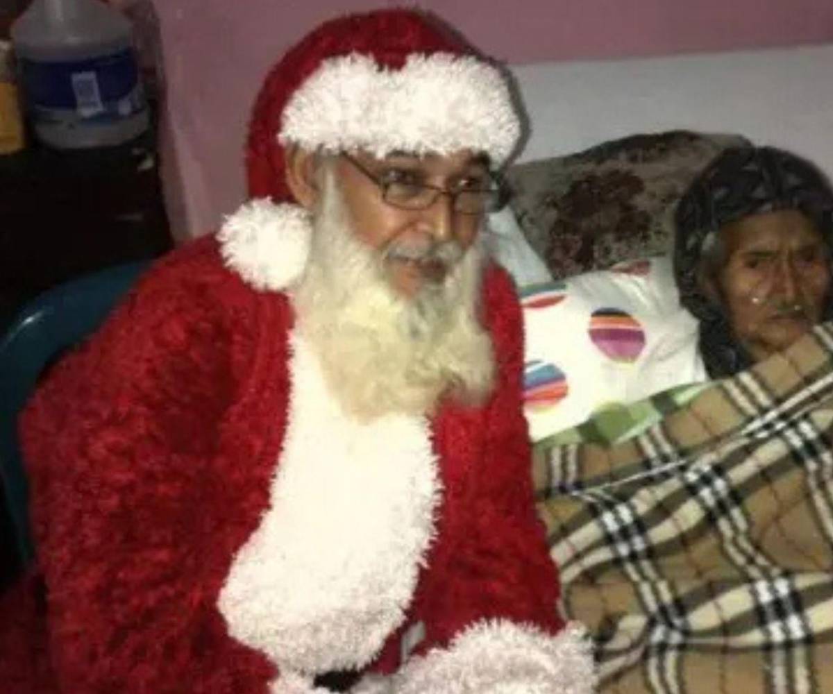 El doctor Francisco Amador, conocido como el Santa de los pobres, llevando esperanza y cariño a los ancianos en hospitales públicos