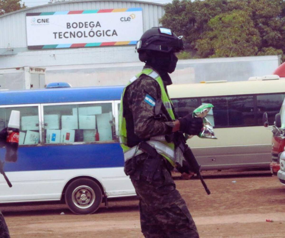 Las 15 atribuciones de las FF AA durante las elecciones primarias