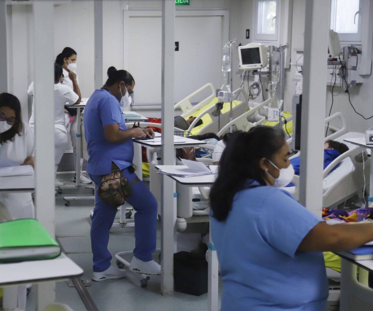 Los retrasos en los pagos salariales son una de las principales causas por las que los subespecialistas abandonan los hospitales públicos.
