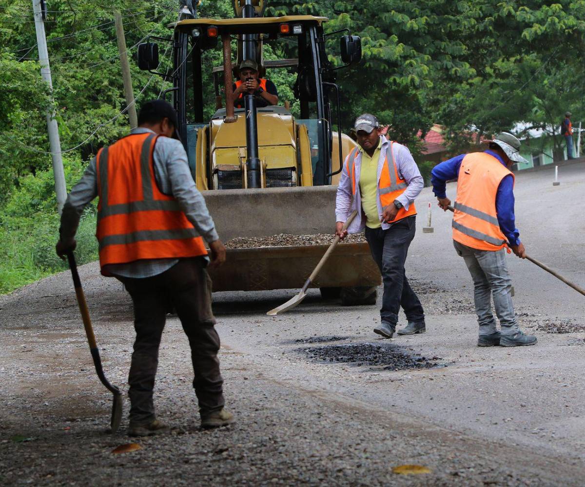 Los trabajos de mantenimiento iniciaron en 2025. El contrato establece 180 días para concluirlos. Pobladores denunciaron la demora y la baja calidad de las obras.