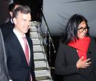 La presidenta encargada de Venezuela, Delcy Rodríguez (d) a su llegada este lunes a Nueva York, Estados Unidos, para representar a su país en la Asamblea General de la ONU, donde tiene previsto reunirse el martes con el mandatario estadounidense, Donald Trump. X/Delcy Rodríguez