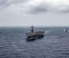 El portaaviones USS Ronald Reagan y los buques que forman parte de su grupo de combate navegan por el sur de Taiwán.