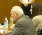 El abogado de Lindsay Clancy, Kevin Reddington, consideró este viernes haber ganado el juicio por asesinato que fue declarado hoy nulo por la incapacidad del jurado para alcanzar un veredicto unánime, arremetió contra un miembro disidente, acusándolo de robar a la acusada y al resto del panel las siete semanas de vida que duró el proceso.