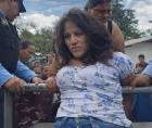 Mujer señalada de intentar llevarse a un menor fue retenida por pobladores en el barrio Pénjamo, en El Progreso, Yoro.