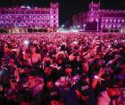 Shakira despidió este domingo a sus fans en México con un concierto gratuito totalmente abarrotado en el Zócalo y sus alrededores, donde además anotó un nuevo récord de asistencia con más de 400.000 espectadores en el centro capitalino.