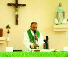 El sacerdote Luis Estévez mandó un mensaje en la clausura de las actividades.