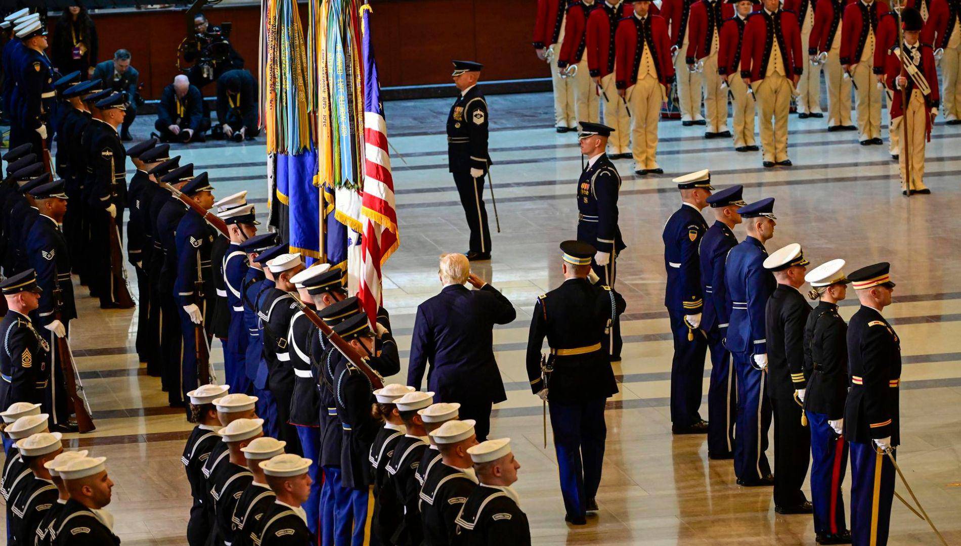 $!La jornada estuvo cargada de simbolismo y gran expectación, marcando el inicio de un nuevo capítulo en la política estadounidense.