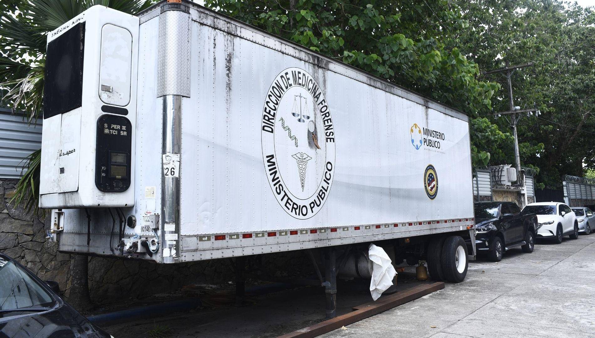 $!Contenedor de reserva utilizado por Medicina Forense en San Pedro Sula para almacenar restos cuando la capacidad inicial de recepción es superada.