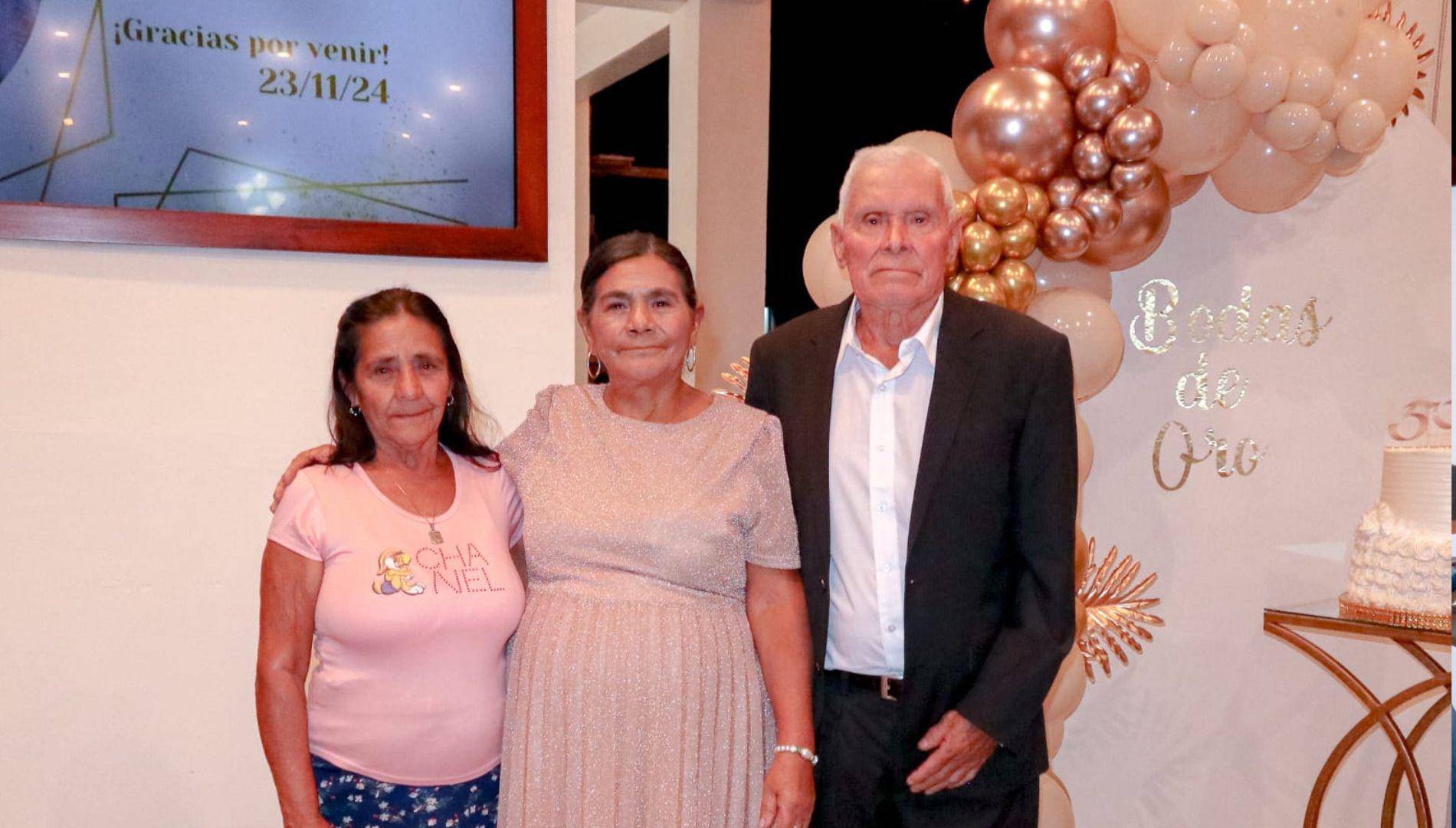 $!Blanca Trigueros, prima de don Adolfo, también estuvo presente en esta celebración.