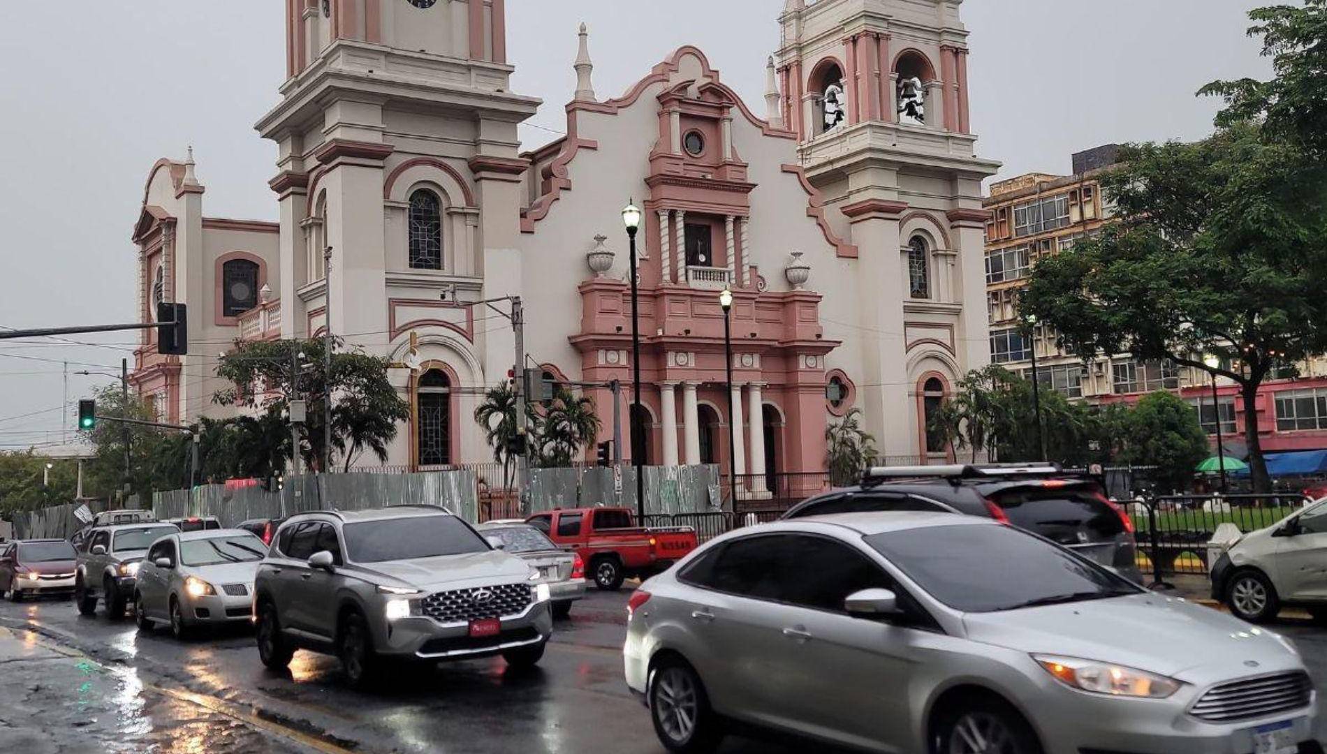 $!Las primeras lluvias que cayeron en San Pedro Sula fueron ácidas.