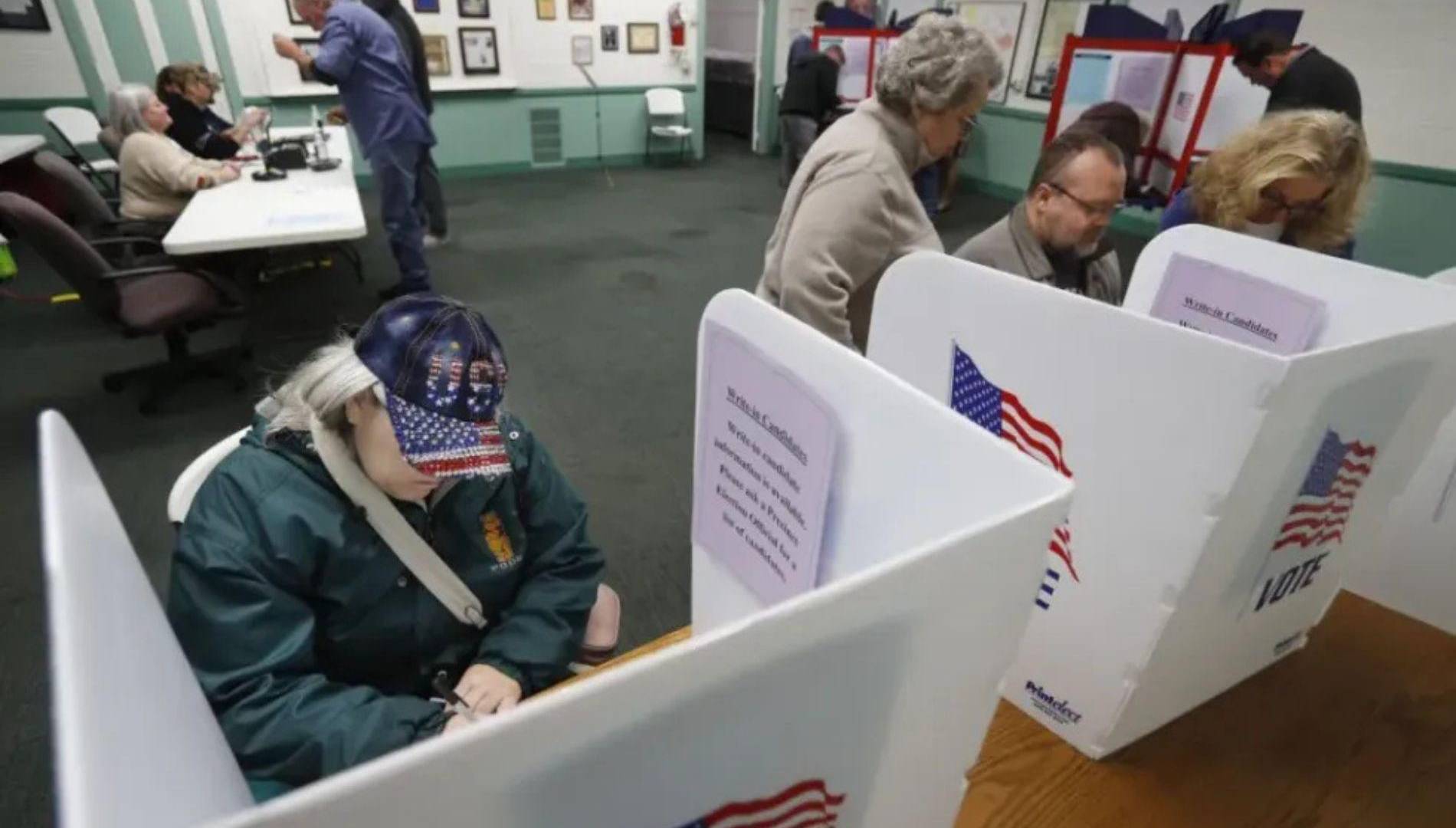 $!Las votaciones comenzaron en horas tempranas del martel en varias zonas.