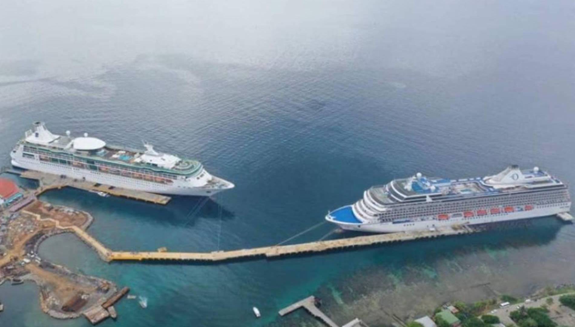$!Al menos 300,000 cruceristas visitarán Roatán en los próximos tres meses, según proyecciones oficiales.