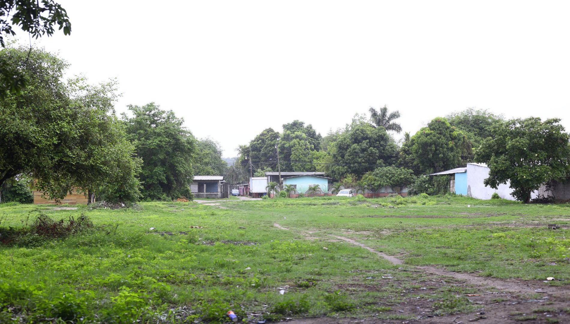 $!Cuando salen del hogar, su vestimenta, vocabulario y modales cambian, todo se vuelve callejero y violento. Al ser “principiantes”, los lanzan de vigías en las calles.