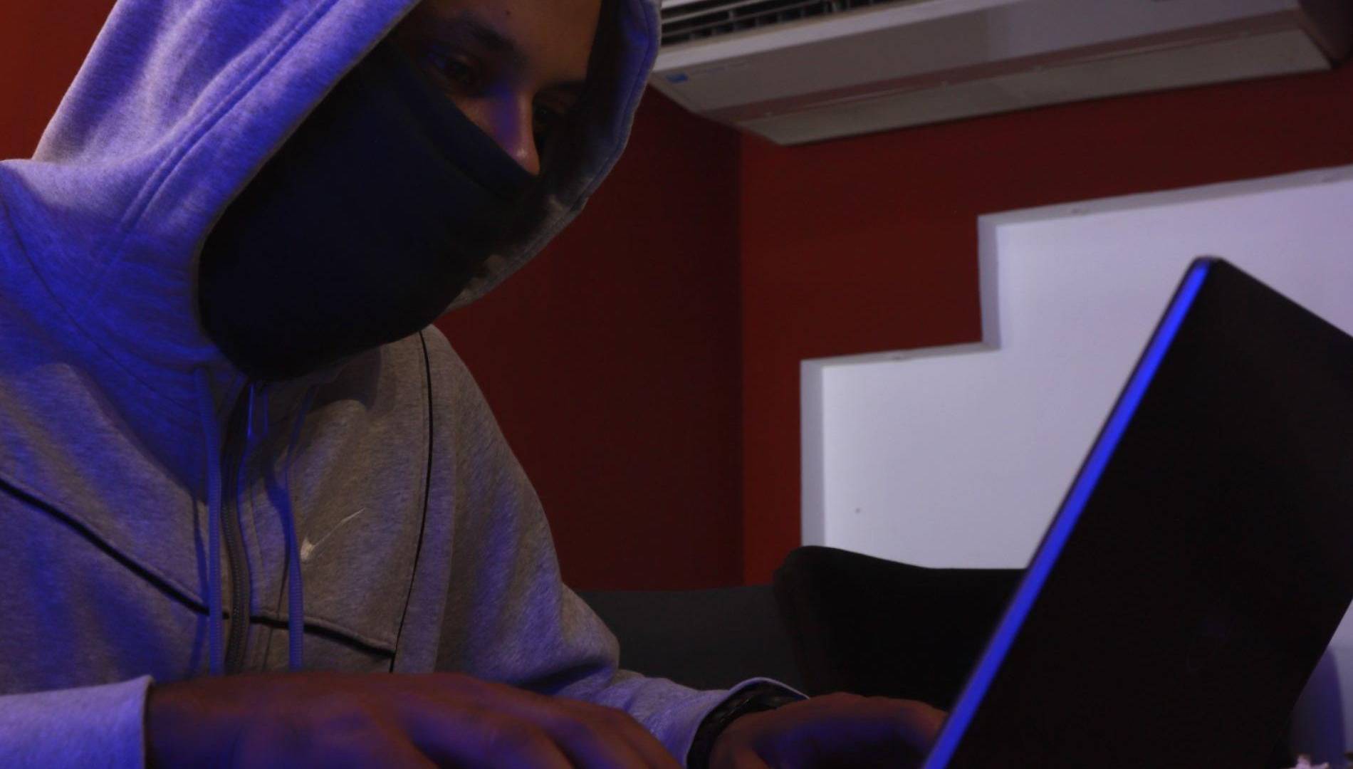 $!Esta actividad ilegal sigue siendo un muro difícil de quebrar para las autoridades policiales y fiscales en el país por la manera organizada en que actúan.