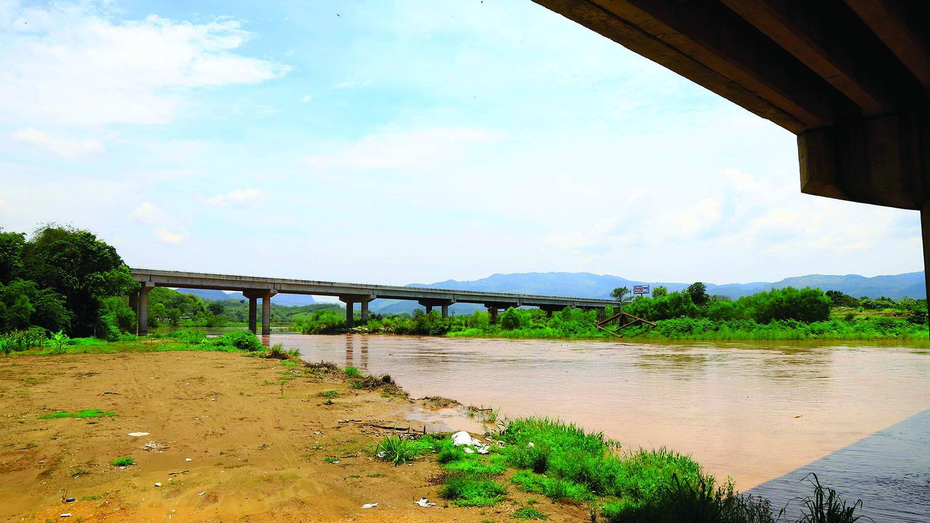 $!Los ríos Chamelecón y Ulúa han aumentado su caudal y las lluvias han provocados daños.