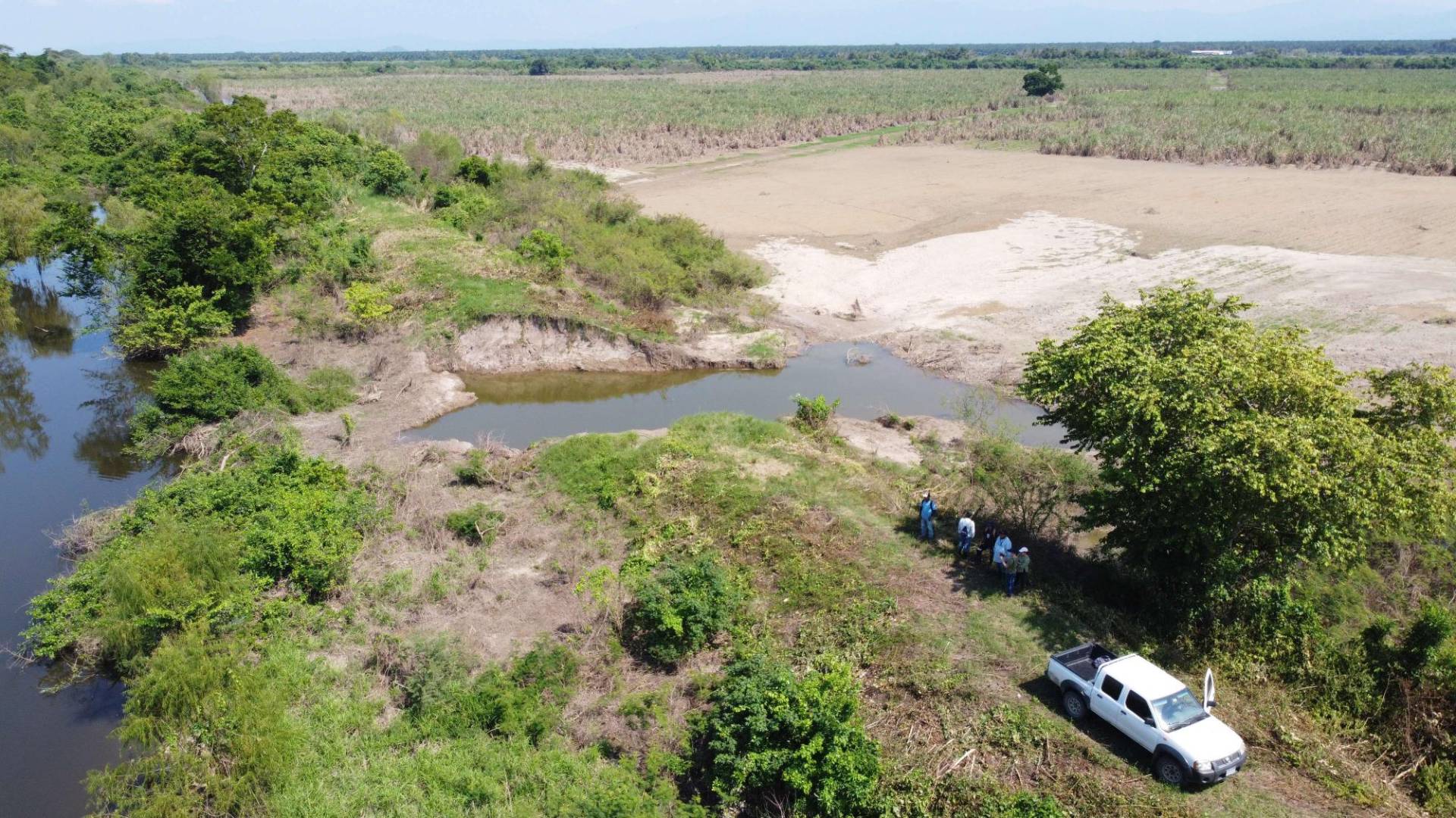 $!Canal San Carlos | L9,077,556 | En los bordos de las aldeas El Paraíso, Cruz de Valencia y San Juan se hicieron reparaciones después de Eta y Iota, las cuales cedieron con las recientes inundaciones y aún hay daños.