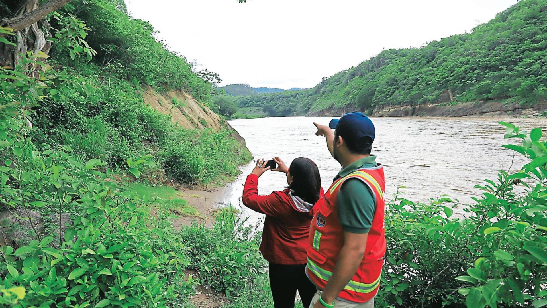 Desvalidos ante las lluvias y los huracanes