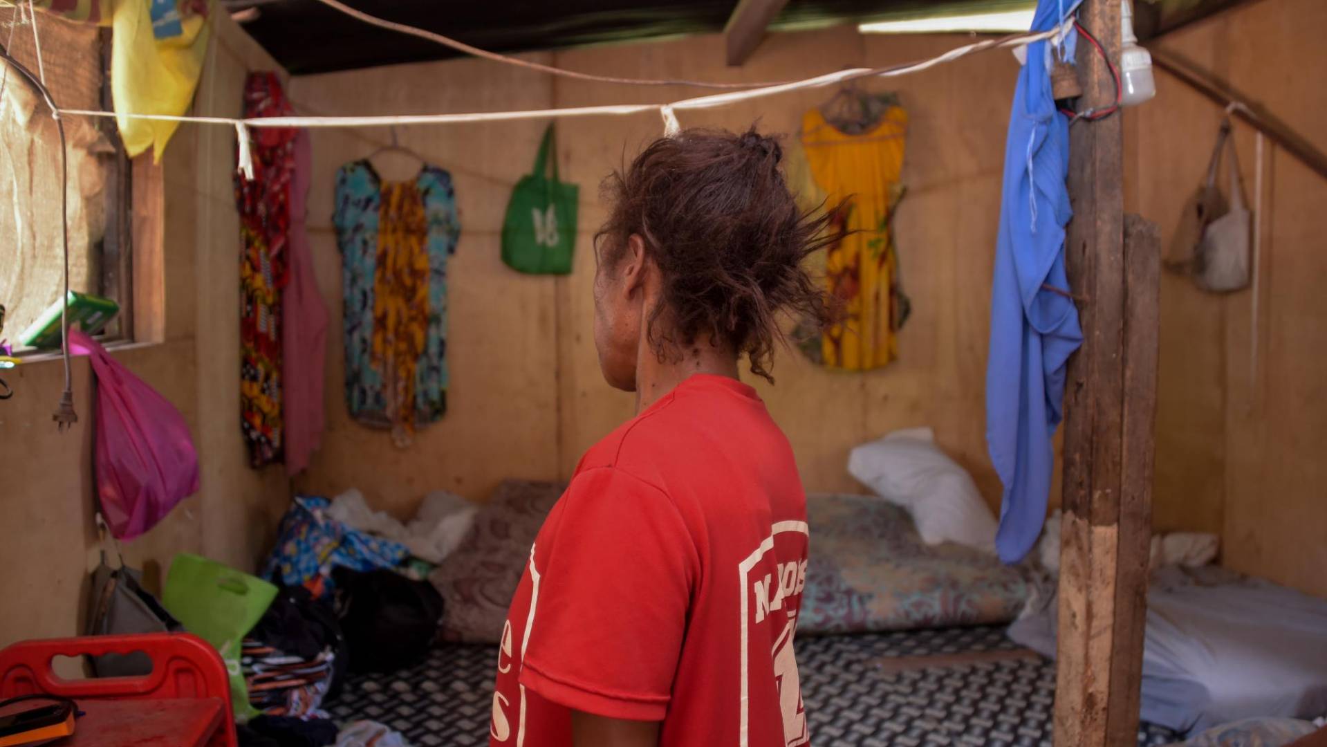 $!Korai fue acusada de matar a bebé con magia negra. En un refugio en Port Moresby, Papúa Nueva Guinea.