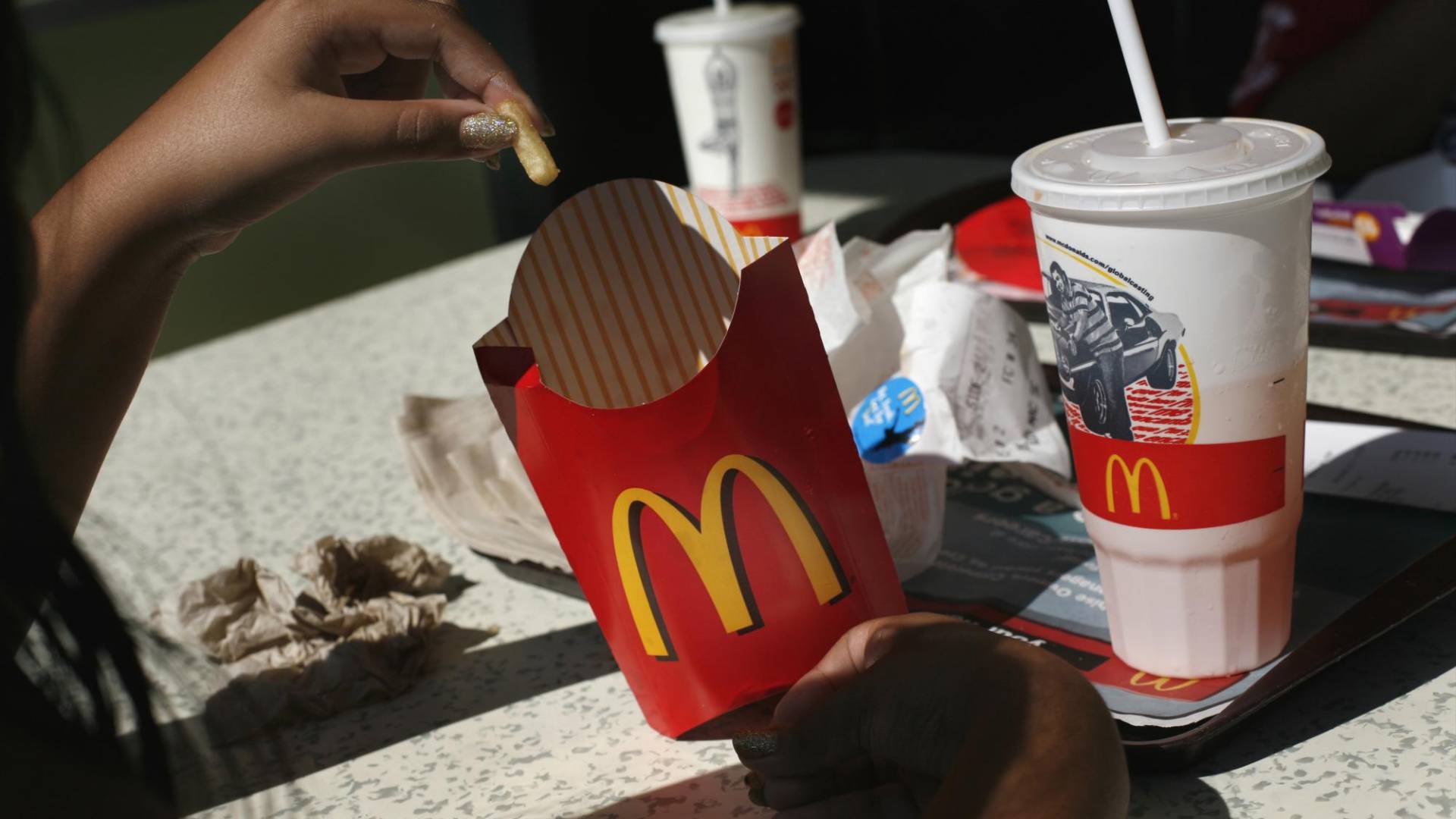 $!Dos décadas tras el estreno de “Super Size Me”, McDonald’s es más grande que nunca, con casi 42 mil locales en el mundo.